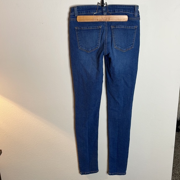 High Waisted Ripped Jeans - Picture 6 of 8